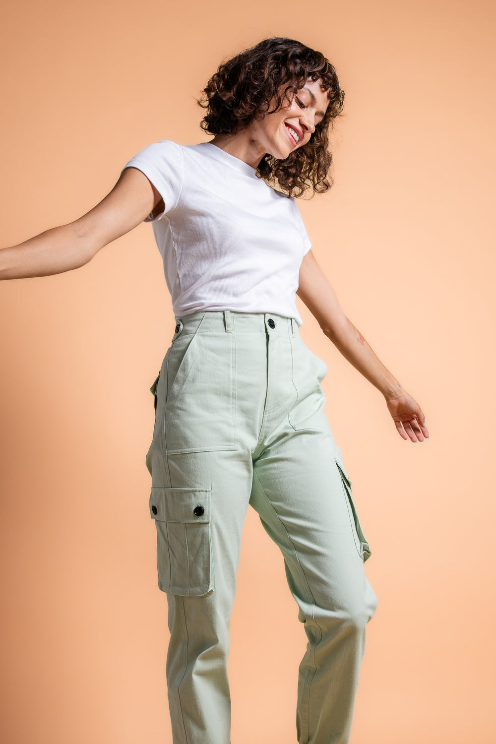 #color_agave _women in outdoor hiking pants